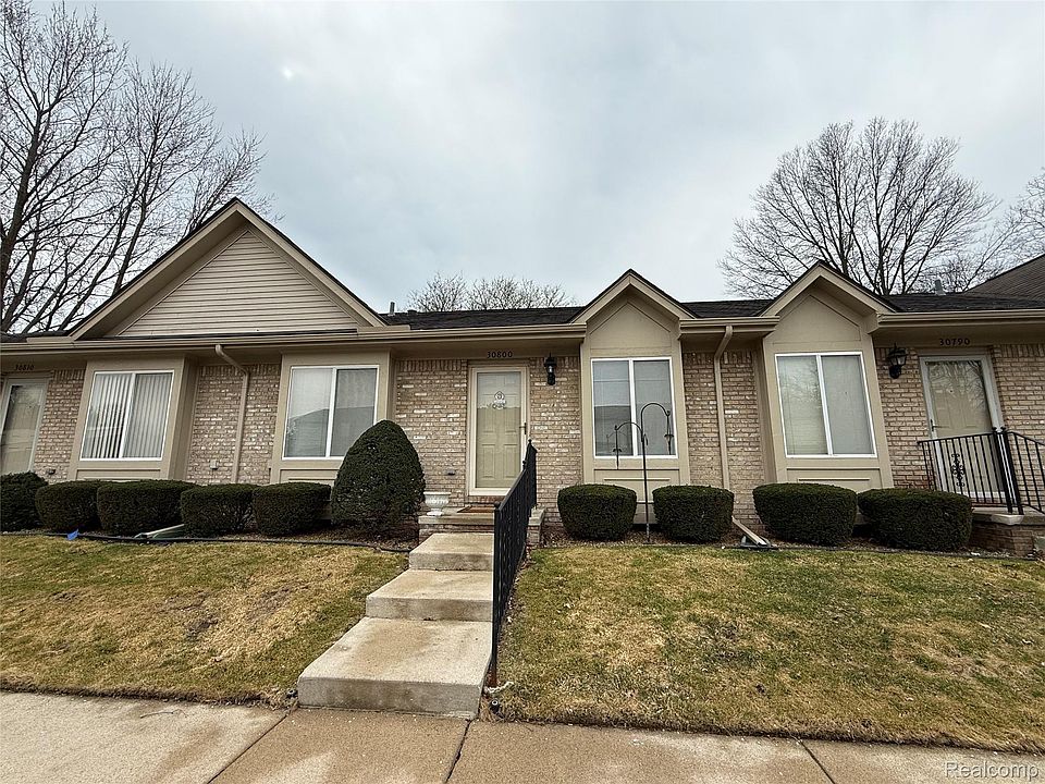 1st image of 30800 Plum Lane Dr