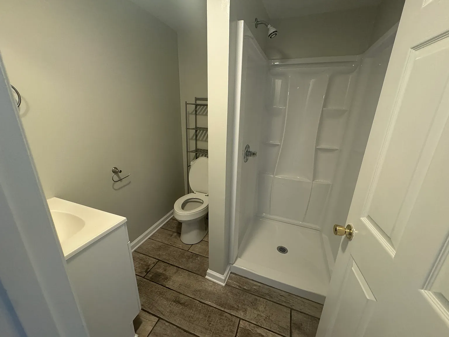 1 bed, 400 sqft, $875 — Photo 2
