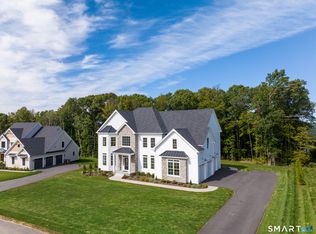 12 Pumpkin Grove, East Lyme, CT 06333