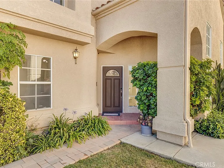 23234 Valerio St — Photo 4