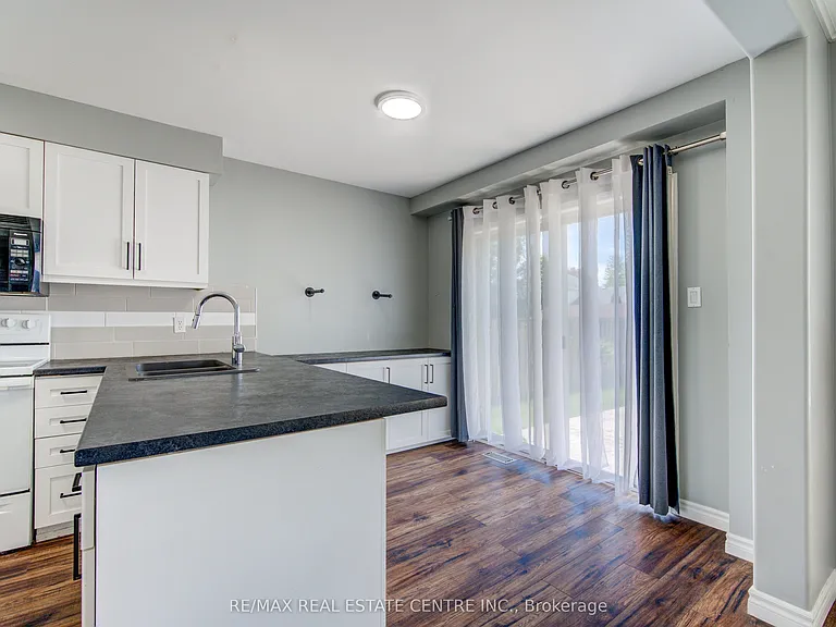 5 Tulip Dr — Photo 10
