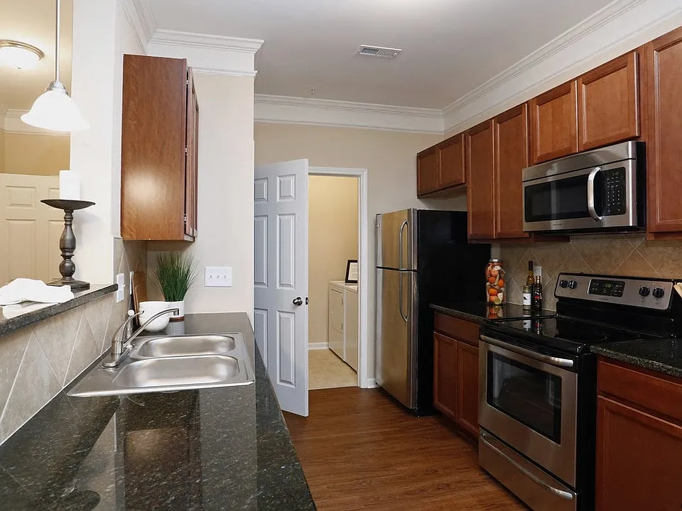 Summerwind Apartments