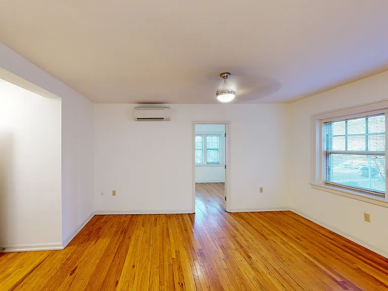 Dining/Living room