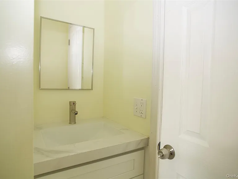 35 S Lawn Ave #3 — Photo 17