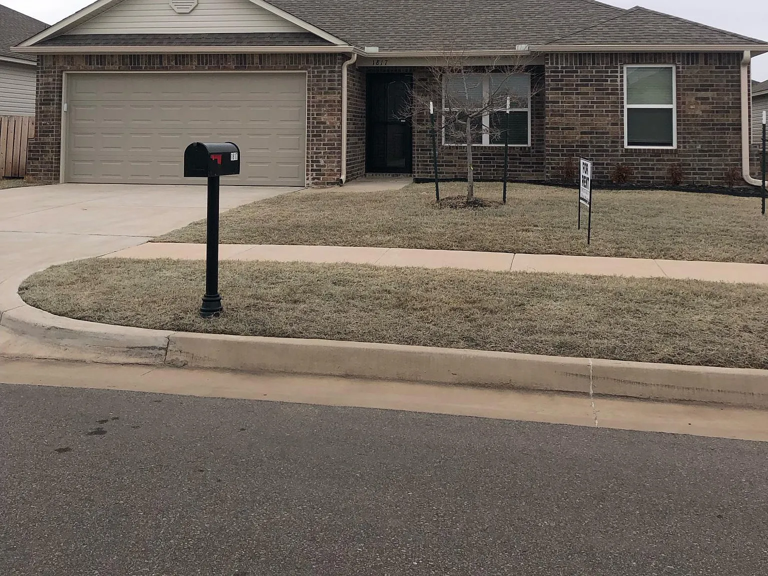 3 bed, 1303 sqft, $1,500 — Photo 1