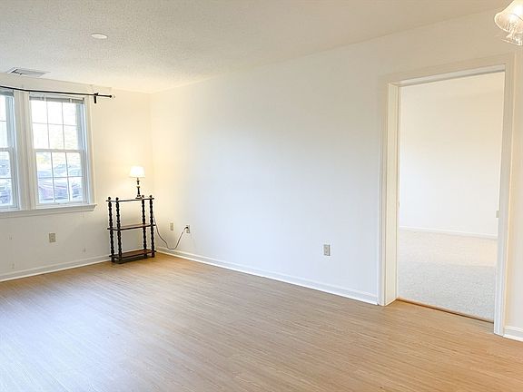 5th image of 4105 Heatherwood #4105