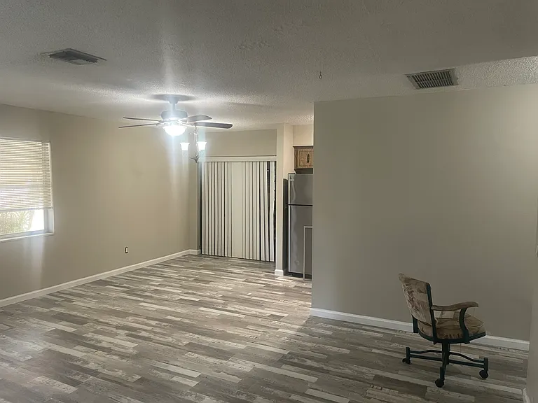 4742 SE Ebbtide Ave — Photo 5