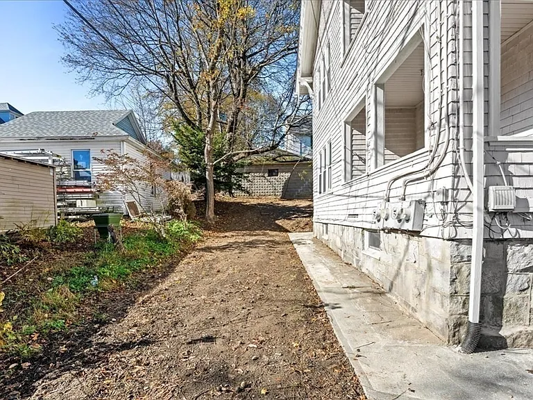 15 Clearview Ave #2 — Photo 14