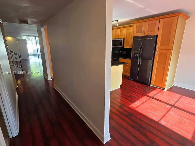 926 NE 27th Ave #926 — Photo 3