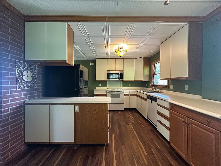 2830 Waubesa Ave — Photo 19