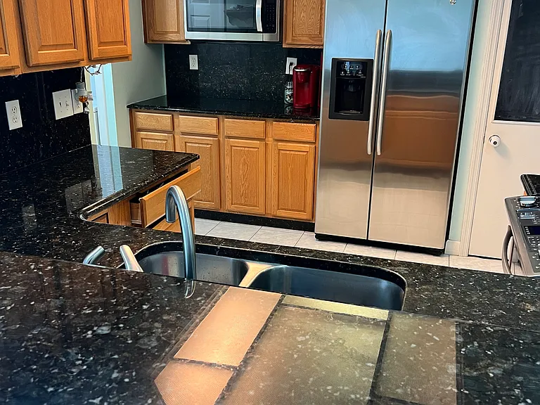 7201 San Luis Ct — Photo 4