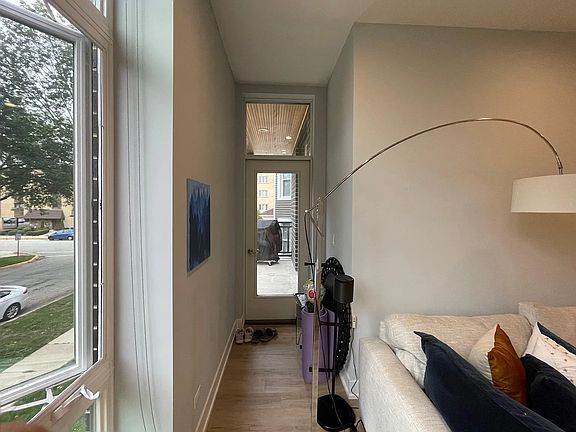 5th image of 1385 Brown St APT 202