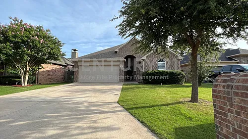 517 Highpark Ct Photo 1