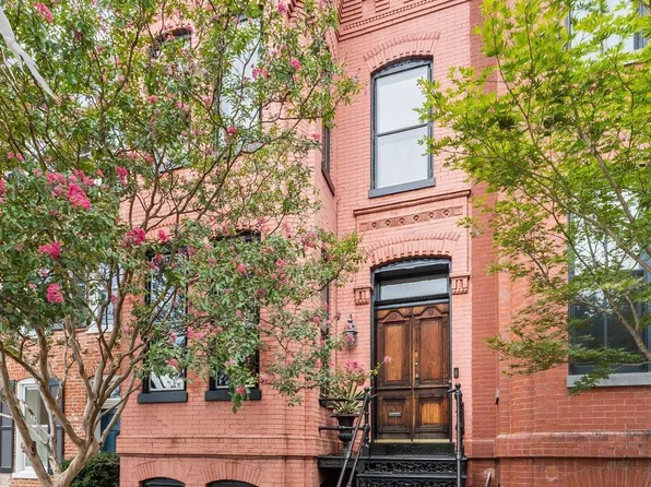 335 6th St SE #1, Washington, DC 20003