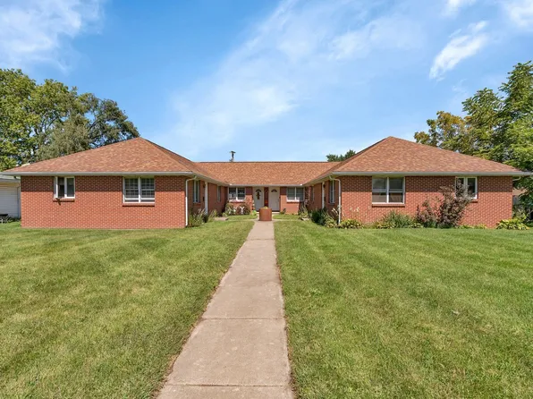 530 & 550 E Division St, Coal City, IL 60416