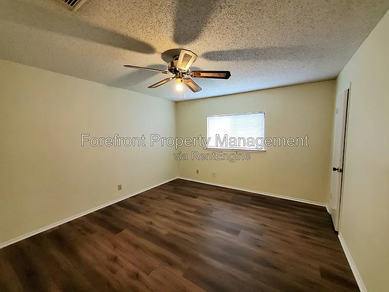 8219 Sunshine Trail Dr — Photo 20