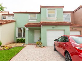 764 NW 154th Ave, Pembroke Pines, FL 33028