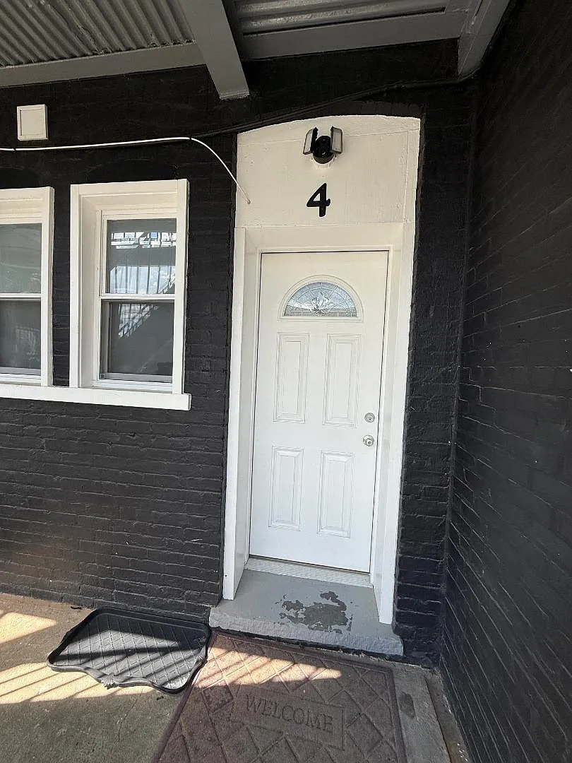 Building Photo - 129 Maple Ave #4