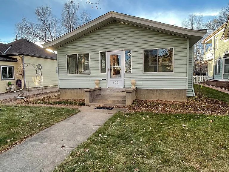An adorable home built in 1916.