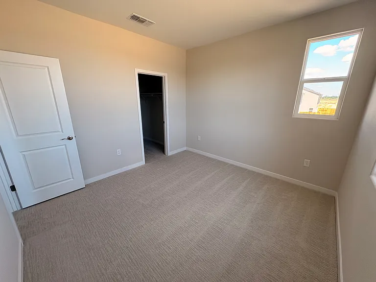 1456 Jeanine Way — Photo 8