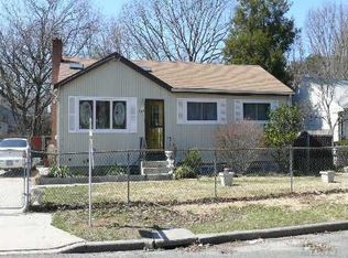 26 Monroe Ave, Brentwood, NY 11717