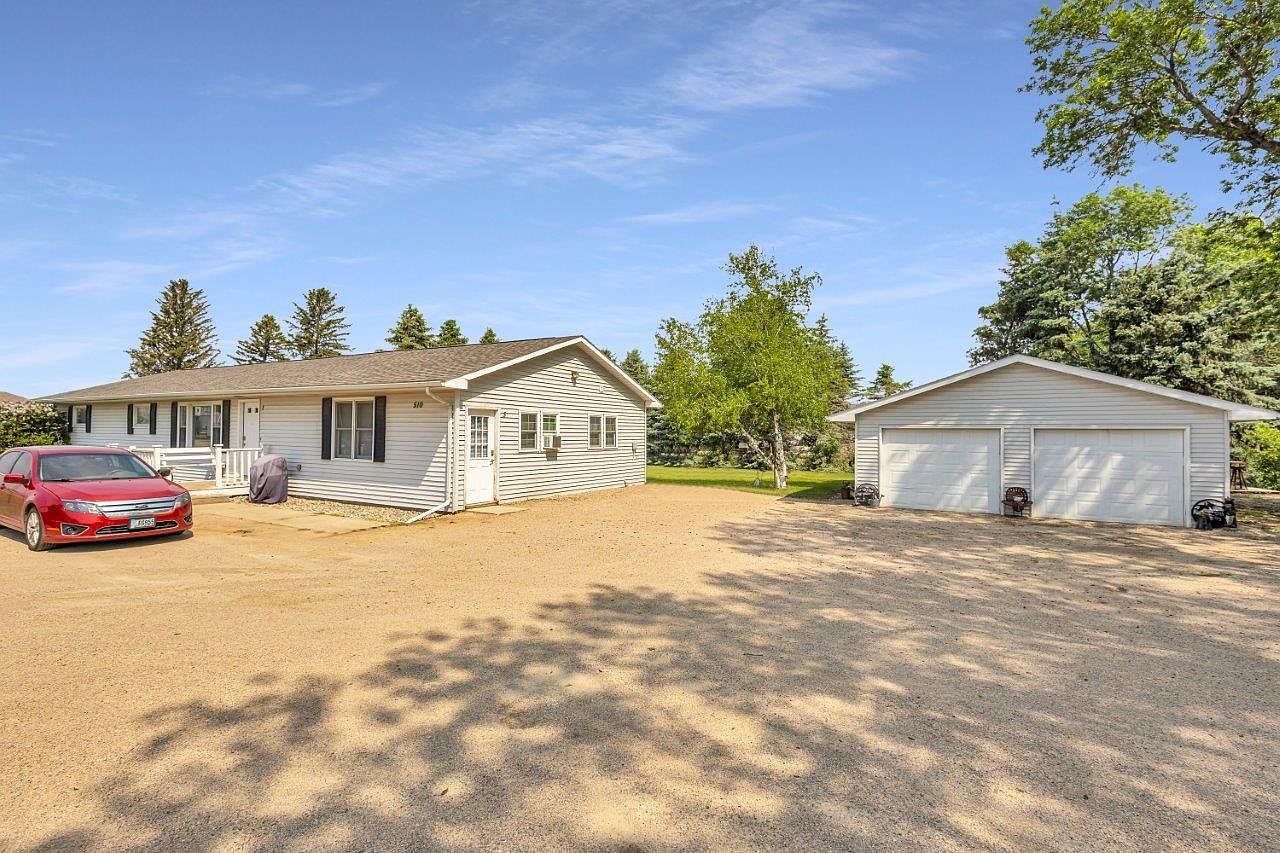 510 E 14th Hwy 1, Volga, SD 57071 Zillow