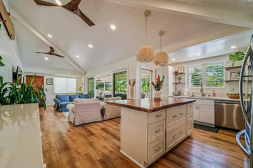 215 Kaelepulu Dr Photo 1