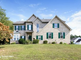 4300 Southern Oak Dr, High Point, NC 27265