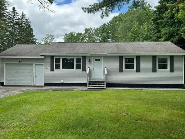 41 Thompson Road, Veazie, ME 04401