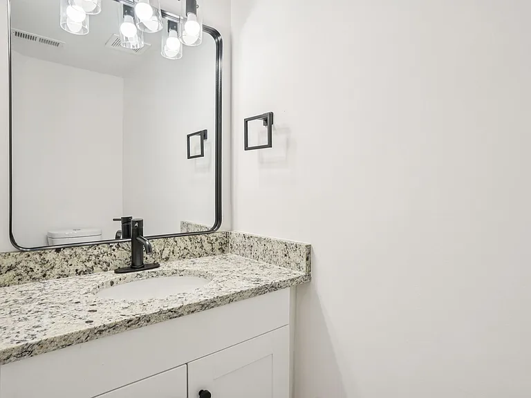 1369 Maple Shade Ln — Photo 15