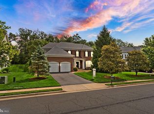 1814 Woods Edge Dr NE, Leesburg, VA 20176