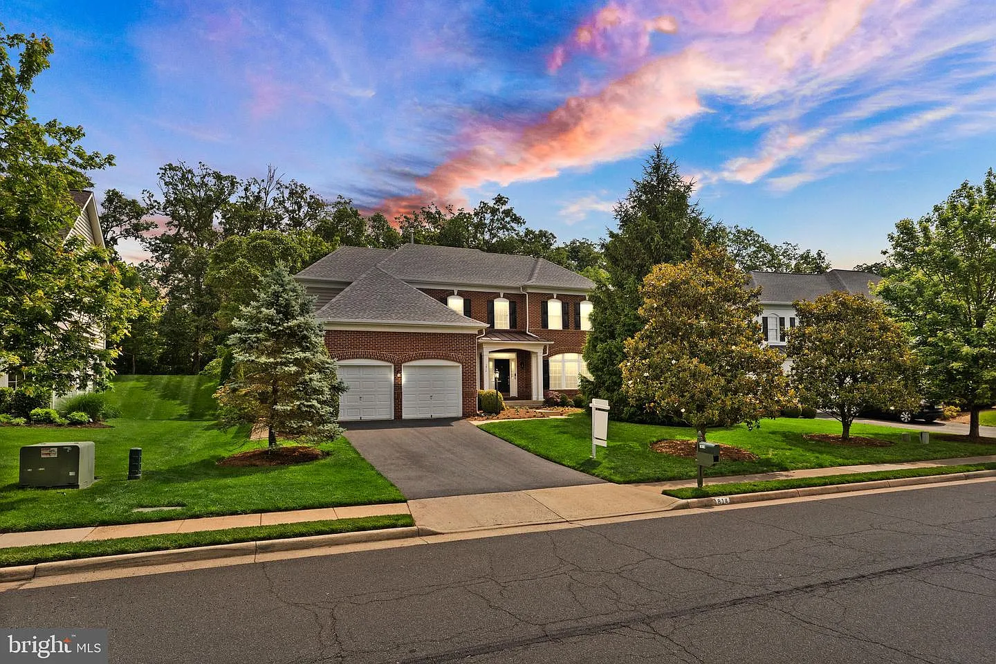 1814 Woods Edge Dr NE photo 1