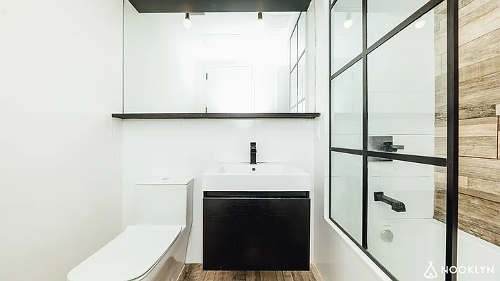 Rented by Nooklyn NYC LLC | media 23