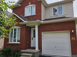 45 Rodeo Dr N, Ottawa, ON K2J 4Z5