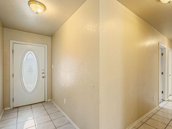 3rd image of 119 Encino Dr