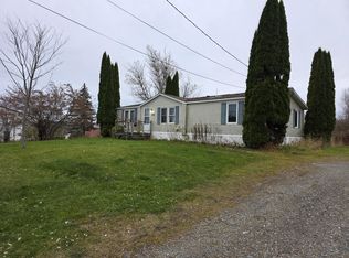 332 Pleasant St, Rockland, ME 04841
