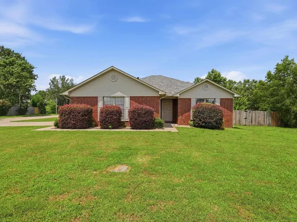 5160 Limestone Ln, Conway, AR 72034