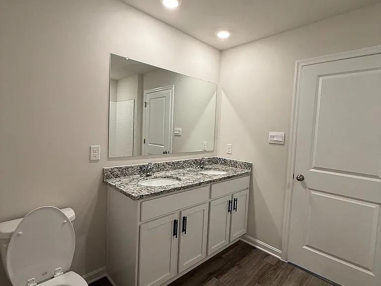 223 Orpington Dr — Photo 20