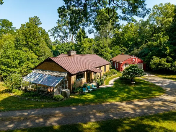16460 Franklin Rd, Northville, MI 48168