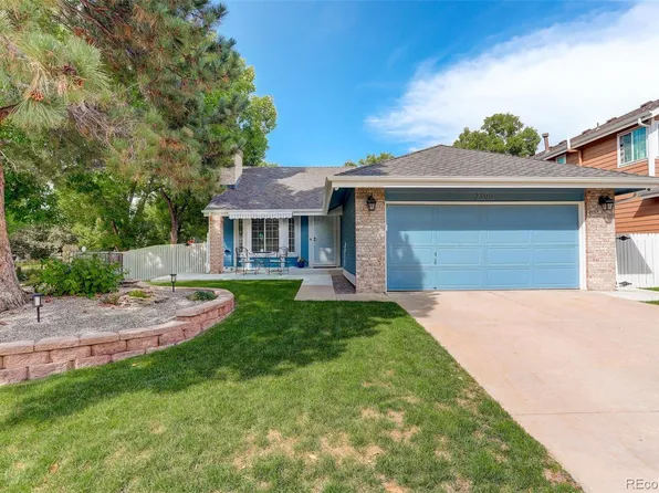 2300 S Gray Drive, Lakewood, CO 80227