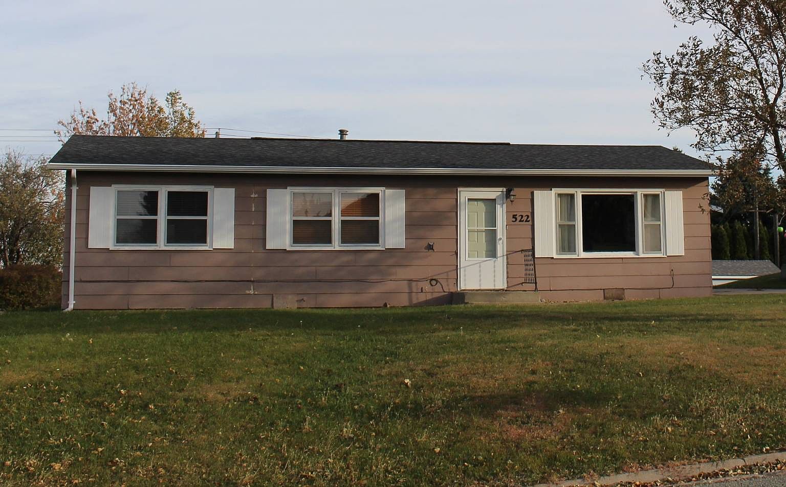 522 W 10th St, Winner, SD 57580 Zillow