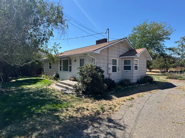 2615 SW 21st St, Redmond, OR 97756