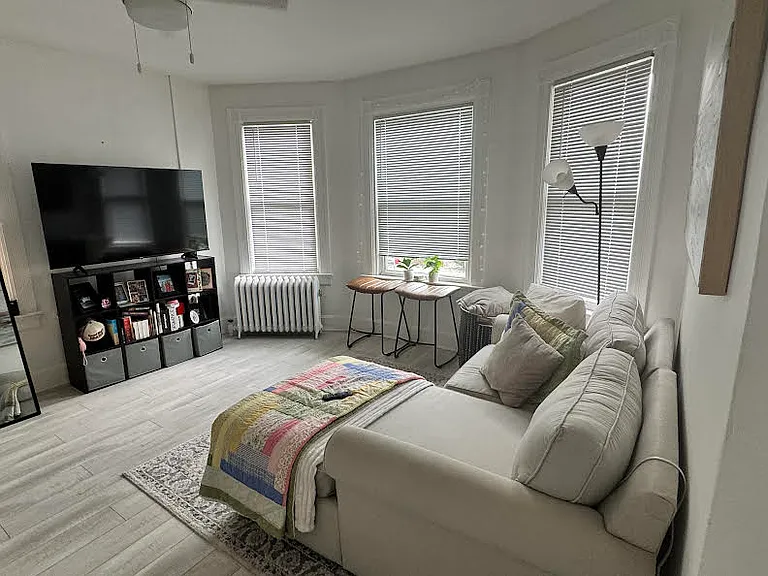 1828 Parmenter St #204 — Photo 5