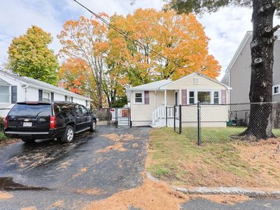 17 Mokema Ave, Waltham, MA, 02451