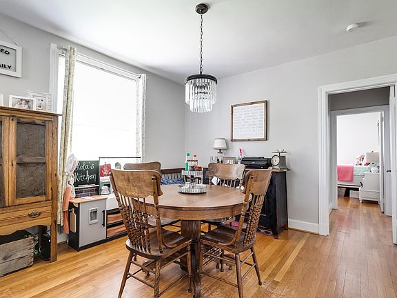 5th image of 4006 Grove Ave #A