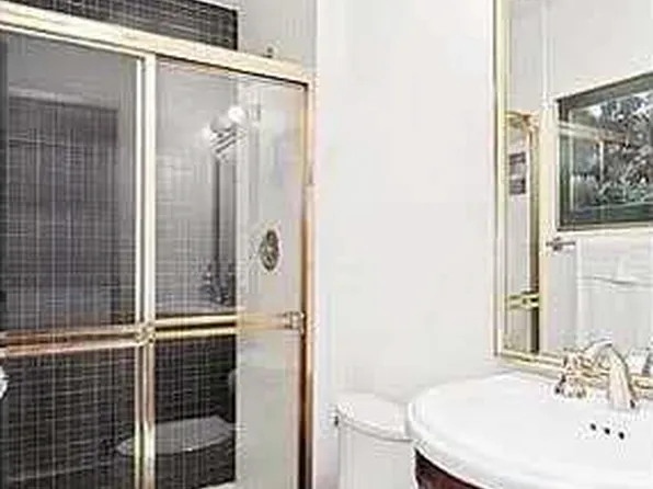 8 West 65th Street 5A image 3 of 8