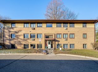 2375 Unity Ave N, Golden Valley, MN 55422