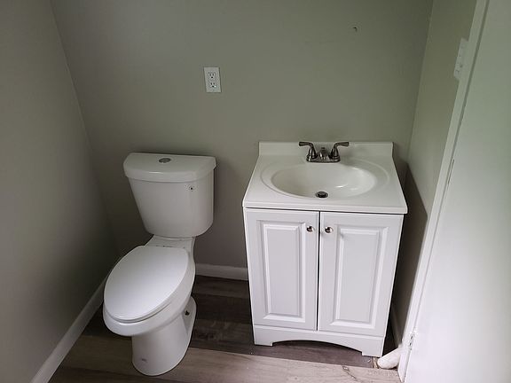 5th image of 326-332 De Armas St #2
