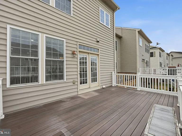 21253 Park Grove Ter — Photo 16