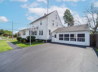 200 Roxford Rd S, Syracuse, NY 13208